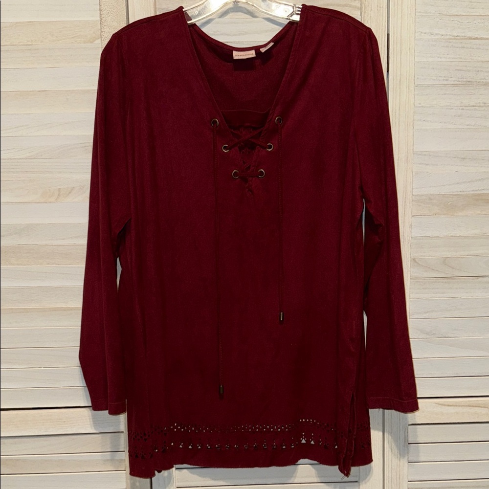 Faux Suede Lace-Up Burgundy Tunic Top with Cut Out Hem Details. Size XL